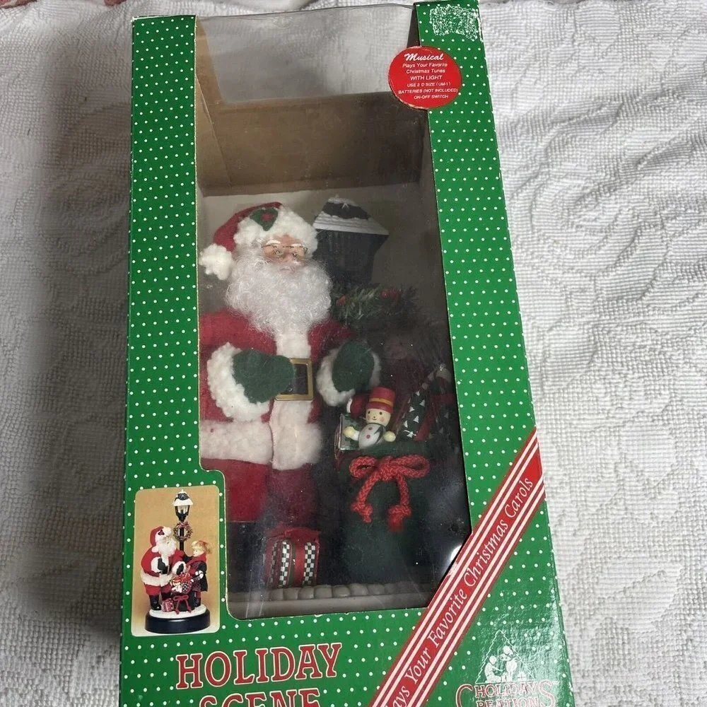 Vintage 1993 Holiday Creations Musical Santa Lamp Post Scene Christmas Decor